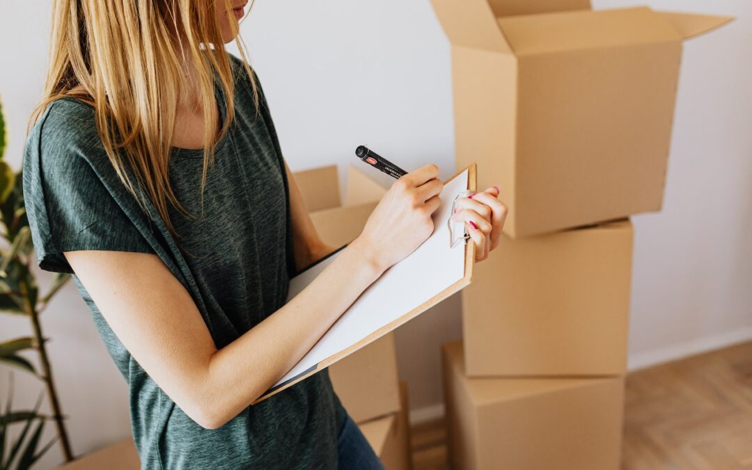 The complete UK moving home checklist 2024